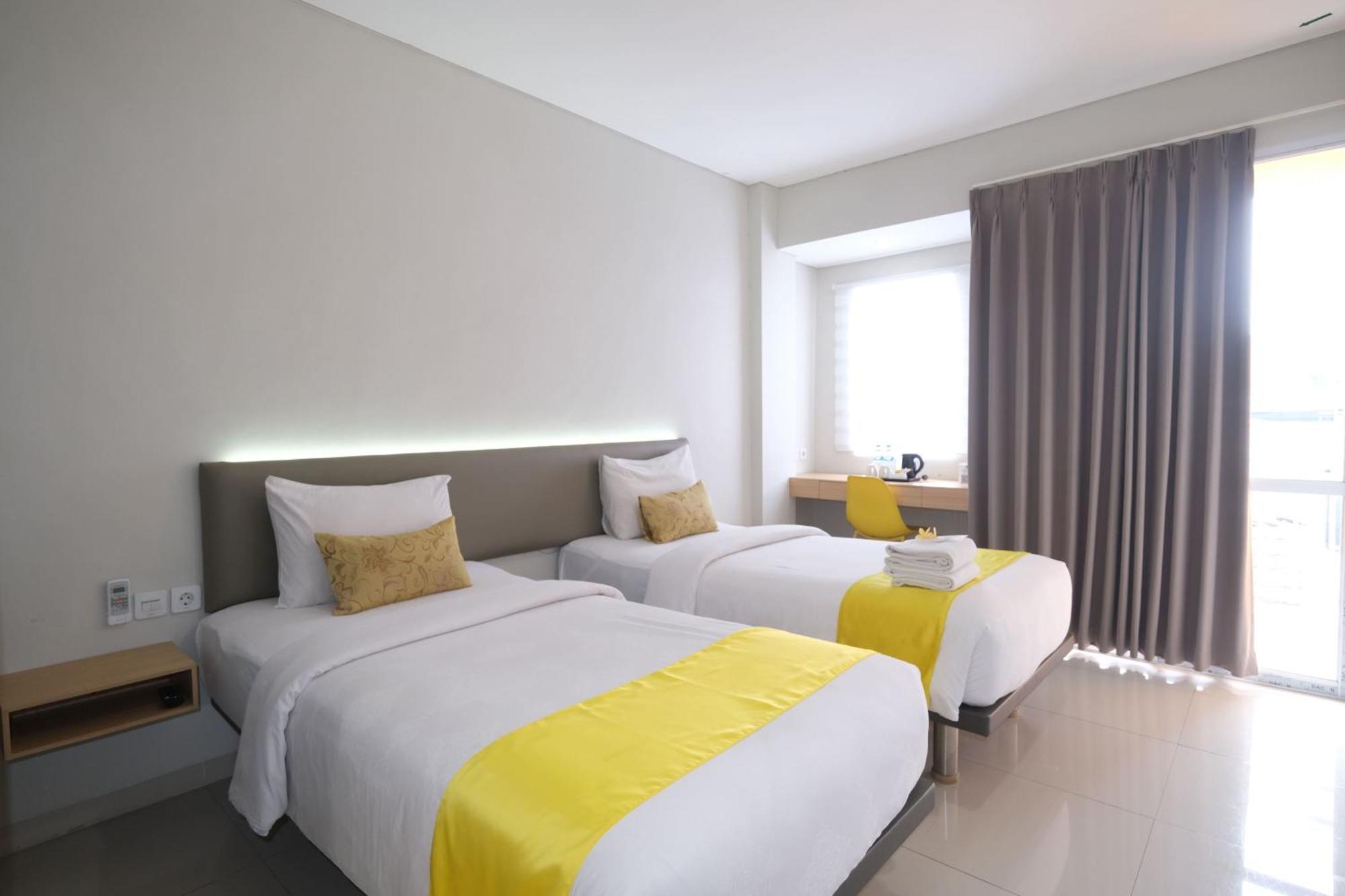 S101 Hotels Semarang Luaran gambar