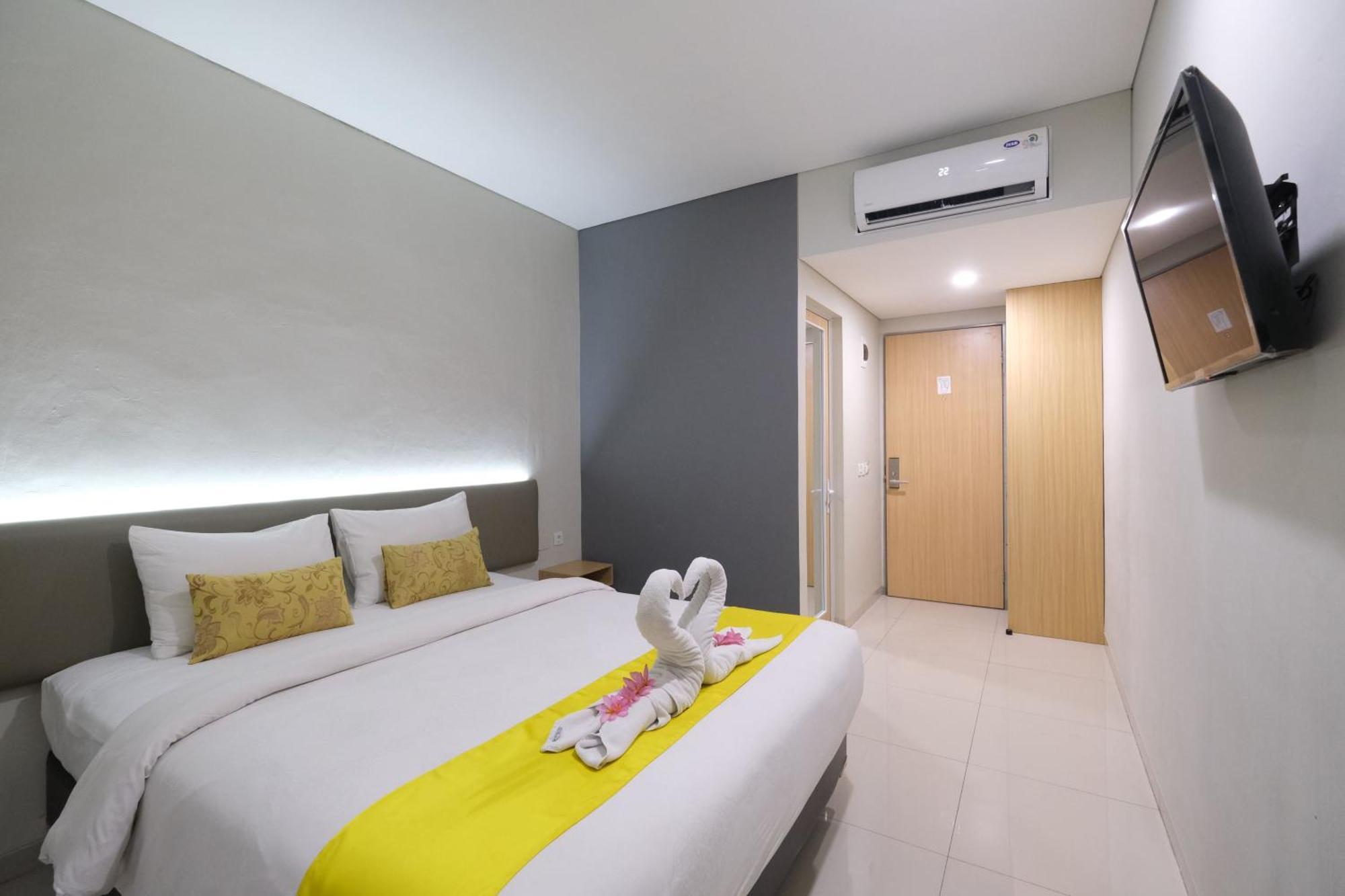 S101 Hotels Semarang Luaran gambar